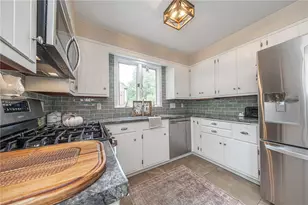 3345 Brookdale Dr, Pittsburgh, PA 15241 - Photo 13