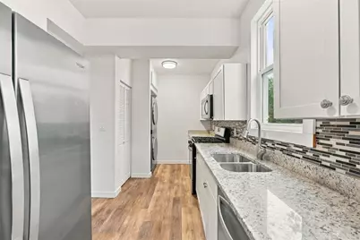 4080 Cambronne St, Pittsburgh, PA 15212 - Photo 9