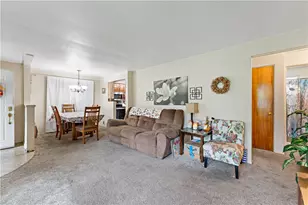 2325 Crestview Rd, Pittsburgh, PA 15216 - Photo 7