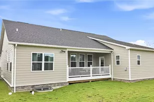 158 Mossy Oak Dr, Moon/Crescent Twp, PA 15108 - Photo 3