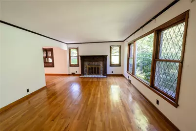 34 Woodside Rd, Pittsburgh, PA 15221 - Photo 9