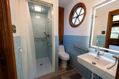 34 Woodside Rd, Pittsburgh, PA 15221 - Photo 23