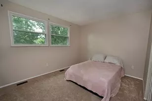 109 Fox Chase Ct, Cranberry Township, PA 16066 - Photo 13