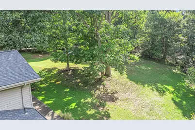 120 W Woodland Dr, Center Township, PA 15001 - Photo 5