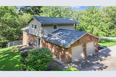 120 W Woodland Dr, Center Township, PA 15001 - Photo 3