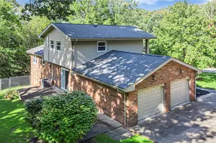 120 W Woodland Dr, Center Township, PA 15001 - Photo 3
