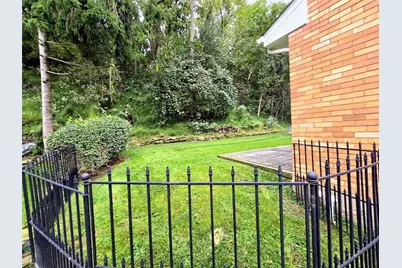 134 Shenandoah Dr, Pittsburgh, PA 15235 - Photo 5