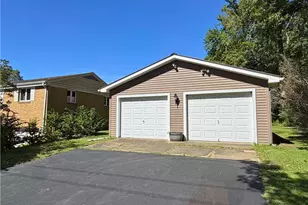 127 Blacktown Rd, Pine Township, PA 16127 - Photo 3