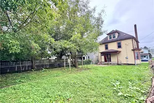 1101 Pollock Ave, New Castle, PA 16101 - Photo 13