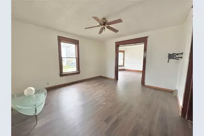 1101 Pollock Ave, New Castle, PA 16101 - Photo 3