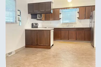 1129 Washington Ave, Monaca, PA 15061 - Photo 3