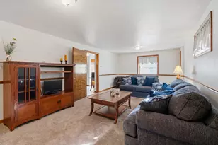 2425 Trotter Dr, Hampton, PA 15101 - Photo 7