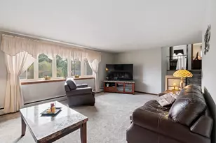 2425 Trotter Dr, Hampton, PA 15101 - Photo 17