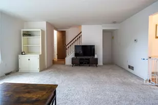 10 Walnut Ct, Pittsburgh, PA 15238 - Photo 7