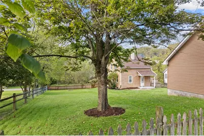 240 N Haft St, Houston, PA 15342 - Photo 41