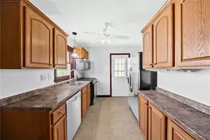 240 N Haft St, Houston, PA 15342 - Photo 17