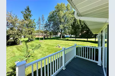 22 Meadowbrook Dr, Neshannock Township, PA 16105 - Photo 15