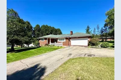 22 Meadowbrook Dr, Neshannock Township, PA 16105 - Photo 3