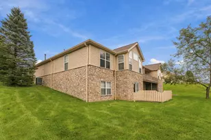 6085 Triple Crown Cir, Hempfield Township, PA 15601 - Photo 45