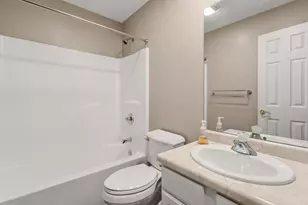 6085 Triple Crown Cir, Hempfield Township, PA 15601 - Photo 17