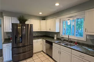 801 Lillian, Hermitage, PA 16148 - Photo 9