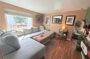 122 S Joslyn Dr, Pittsburgh, PA 15235 - Photo 7