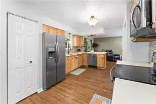 1344 Lucia Dr, Canonsburg, PA 15317 - Photo 7