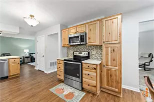 1344 Lucia Dr, Canonsburg, PA 15317 - Photo 9