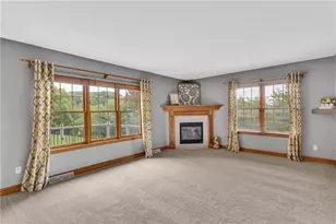 402 Honey Locust Dr, Cranberry Township, PA 16066 - Photo 9