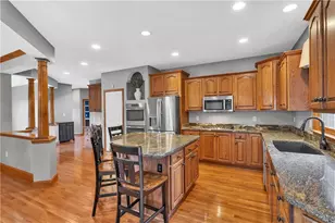 402 Honey Locust Dr, Cranberry Township, PA 16066 - Photo 15