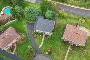 704 Red Barn Ct, Bethel Park, PA 15102 - Photo 47