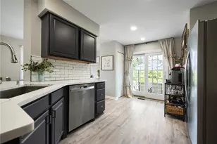 517 Bluegrass Dr, North Strabane, PA 15317 - Photo 17