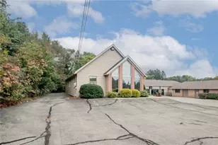 1637 N Main St Ext, Center Township, PA 16001 - Photo 19