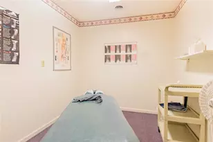 1637 N Main St Ext, Center Township, PA 16001 - Photo 7