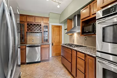 782 Loretta St, Pittsburgh, PA 15217 - Photo 9