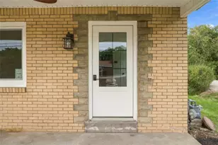 26 Sterling Dr, Robinson Twp, PA 15108 - Photo 7
