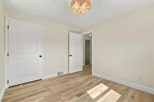 26 Sterling Dr, Robinson Twp, PA 15108 - Photo 29