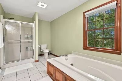 2525 Lindenwood Dr, Pittsburgh, PA 15090 - Photo 23