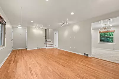 421 Kurt Drive, Pittsburgh, PA 15243 - Photo 5