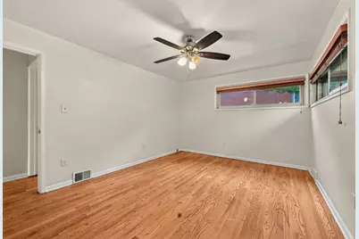 421 Kurt Drive, Pittsburgh, PA 15243 - Photo 15