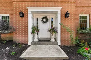 2689 Timberglen Dr, Pittsburgh, PA 15090 - Photo 3