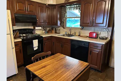 488 Toledo Drive, Lower Burrell, PA 15068 - Photo 5