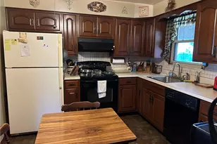 488 Toledo Dr, Lower Burrell, PA 15068 - Photo 7