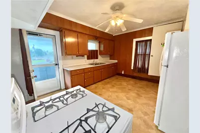 101 Poplar St, Masontown, PA 15461 - Photo 5
