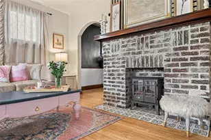 1918 Irwin St, Aliquippa, PA 15001 - Photo 7
