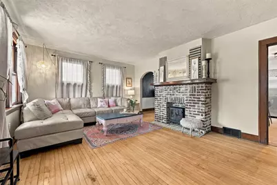 1918 Irwin St, Aliquippa, PA 15001 - Photo 5