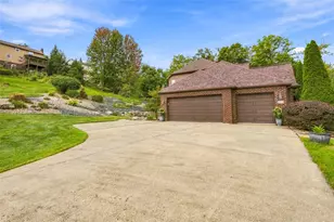 2000 Rebecca St, North Huntingdon, PA 15642 - Photo 7