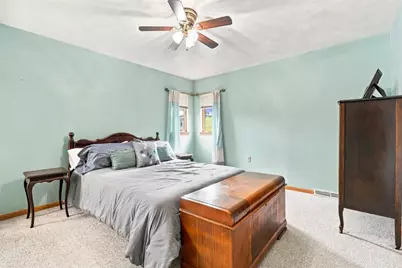 2000 Rebecca St, North Huntingdon, PA 15642 - Photo 33