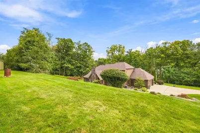 2000 Rebecca St, North Huntingdon, PA 15642 - Photo 11