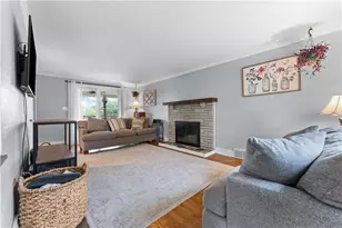1435 Critchfield Dr, Bridgeville, PA 15017 - Photo 5
